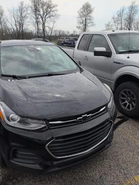 Mosaic Black Metallic 2020 Chevrolet Trax LT
