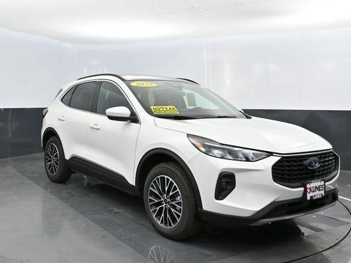 2025 Ford Escape PHEV