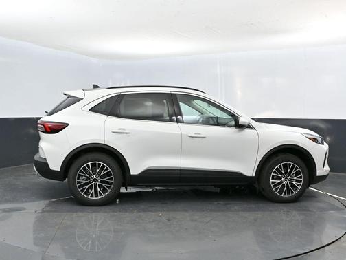 2025 Ford Escape PHEV