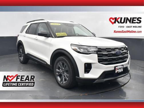 2025 Ford Explorer Active