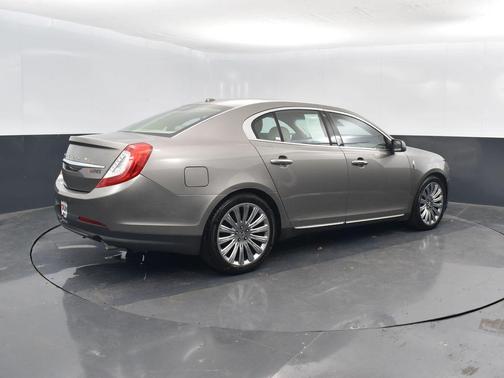 2015 Lincoln MKS Base