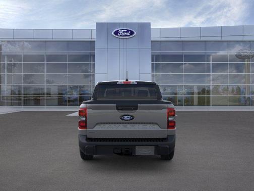 Gray Metallic 2026 Ford Maverick Lariat