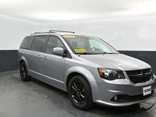 Billet Silver Metallic Clearcoat 2019 Dodge Grand Caravan SE