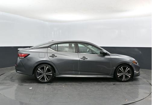 Gun Metallic 2020 Nissan Sentra SR