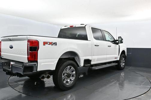 2025 Ford F-350 Lariat Super Duty