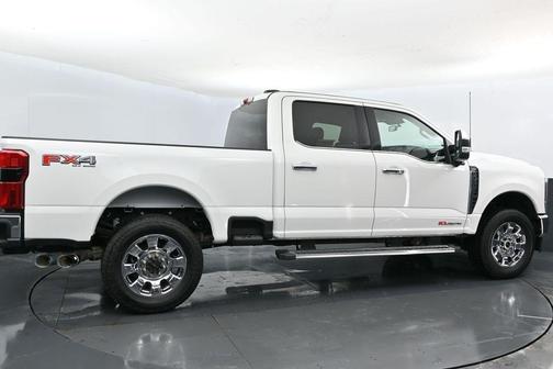 2025 Ford F-350 Lariat Super Duty