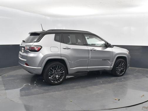 2023 Jeep Compass Altitude