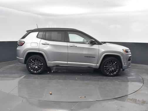 2023 Jeep Compass Altitude