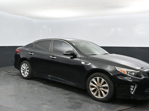 Ebony Black 2018 Kia Optima S