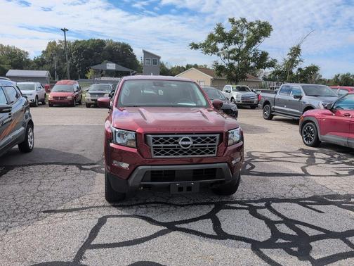 2023 Nissan Frontier SV