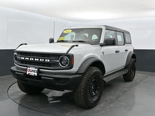 Avalanche Gray 2026 Ford Bronco Base