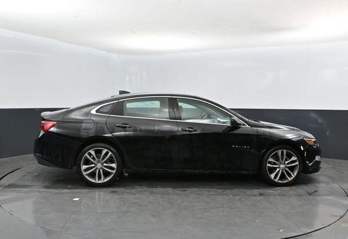 Mosaic Black Metallic 2023 Chevrolet Malibu LT