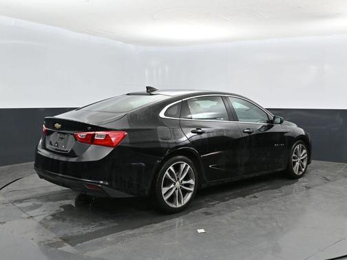 Mosaic Black Metallic 2023 Chevrolet Malibu LT