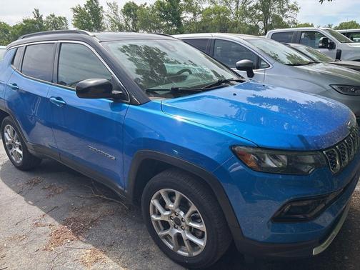 Hydro Blue Pearlcoat 2025 Jeep Compass Limited