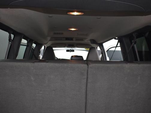 2023 Chevrolet Express 3500 LS