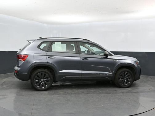 Platinum Gray Metallic 2022 Volkswagen Taos 1.5T S