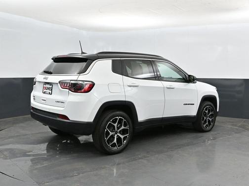 Bright White Clearcoat 2025 Jeep Compass Limited