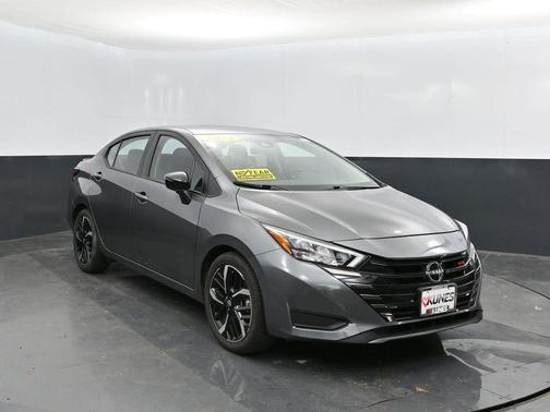 2024 Nissan Versa 1.6 SR