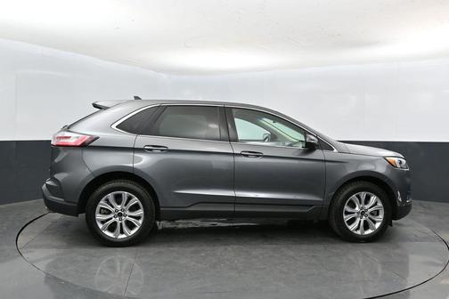 Gray Metallic 2024 Ford Edge Titanium