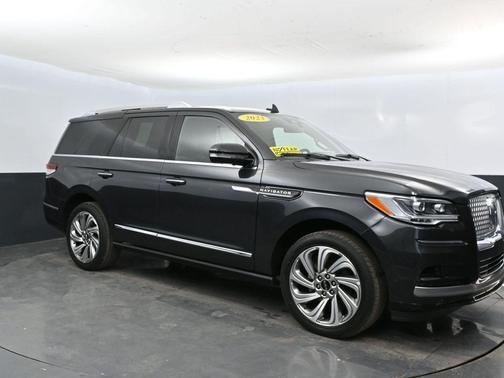 2023 Lincoln Navigator Reserve