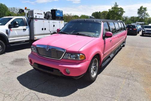 Pink 1998 Lincoln Navigator