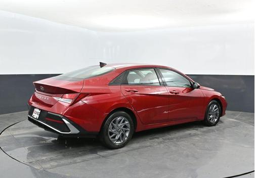 Red 2024 Hyundai ELANTRA SEL