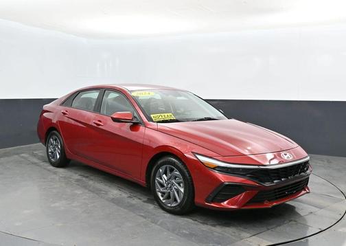 Red 2024 Hyundai ELANTRA SEL