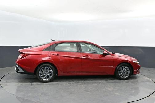 Red 2024 Hyundai ELANTRA SEL