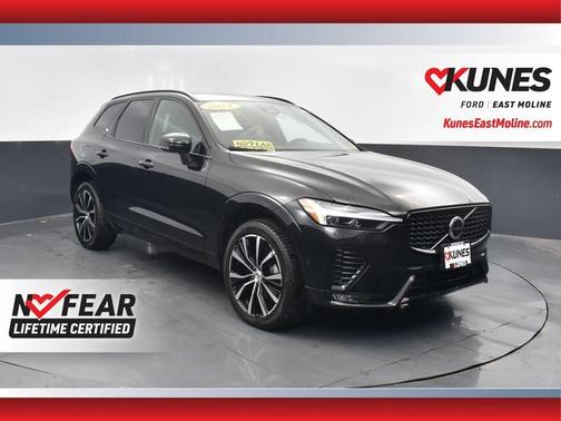 2024 Volvo XC60 B5 Plus Dark Theme