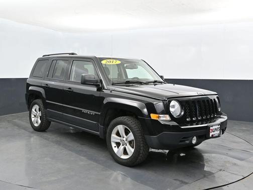 Black Clearcoat 2017 Jeep Patriot Latitude