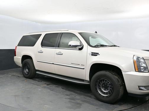 2011 Cadillac Escalade ESV Luxury