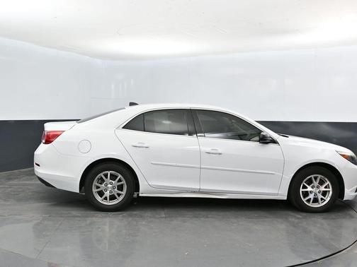 Summit White 2014 Chevrolet Malibu 1FL