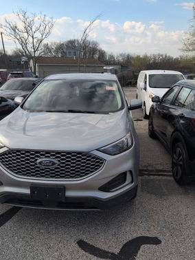 Silver Metallic 2024 Ford Edge SEL