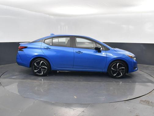 2024 Nissan Versa 1.6 SR