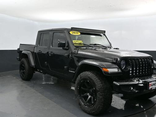 2021 Jeep Gladiator Overland