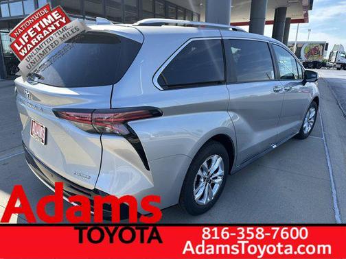 2025 Toyota Sienna Limited 7-Passenger