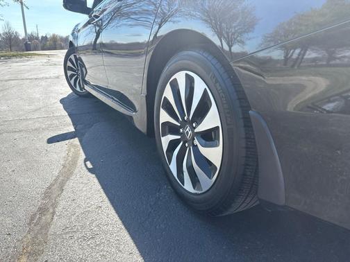 2017 Honda Accord Hybrid Touring