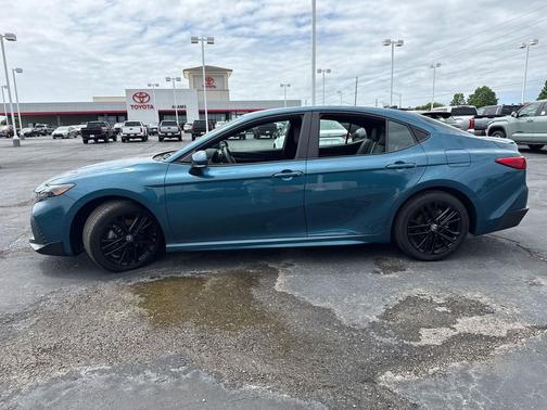 0795/ 2025 Toyota Camry SE