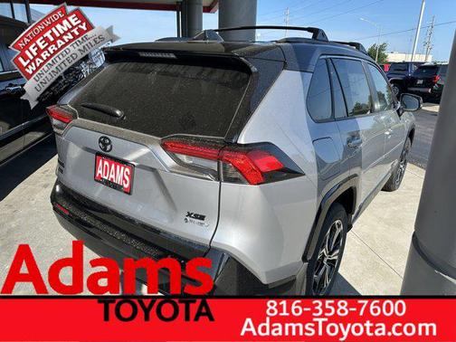 2025 Toyota RAV4 Hybrid SE