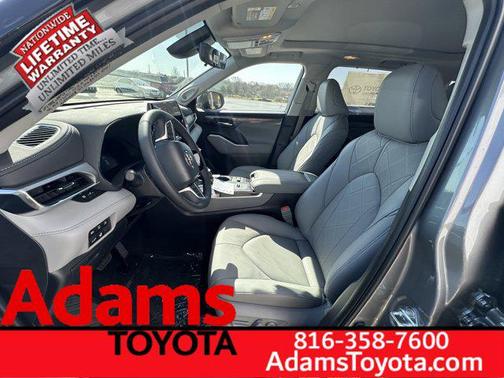 Heavy Metal 2026 Toyota Highlander Hybrid Platinum