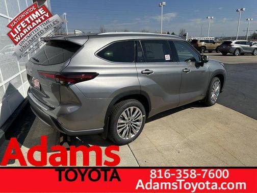 Heavy Metal 2026 Toyota Highlander Hybrid Platinum