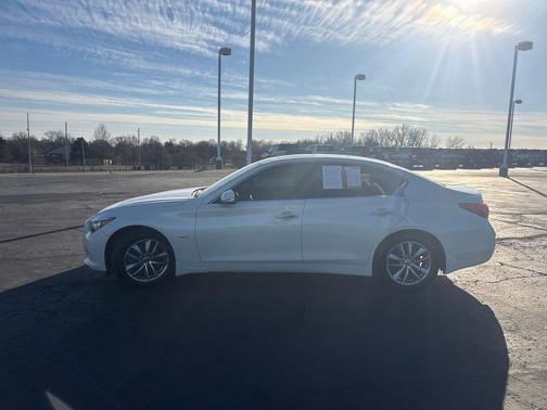 2017 INFINITI Q50 2.0T Premium