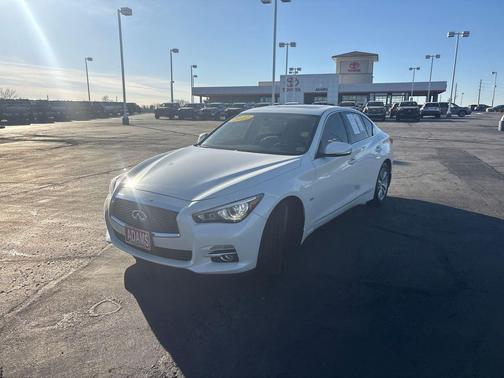 2017 INFINITI Q50 2.0T Premium