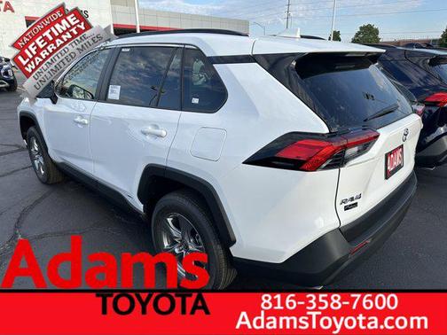 2025 Toyota RAV4 Hybrid XLE
