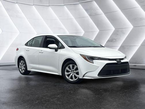 Ice Cap 2025 Toyota Corolla LE