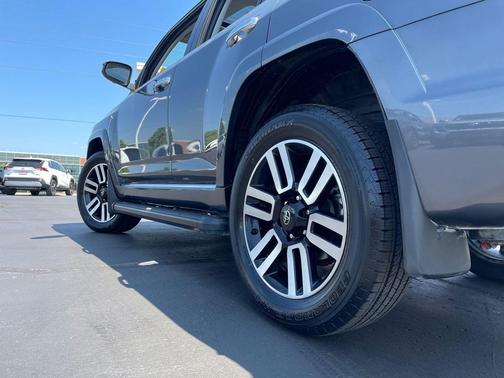 2023 Toyota 4Runner Limited