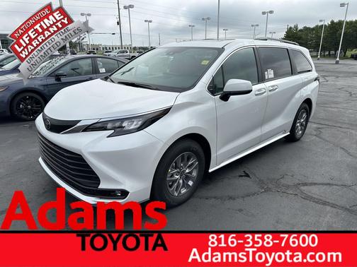 Wind Chill Pearl 2026 Toyota Sienna XLE