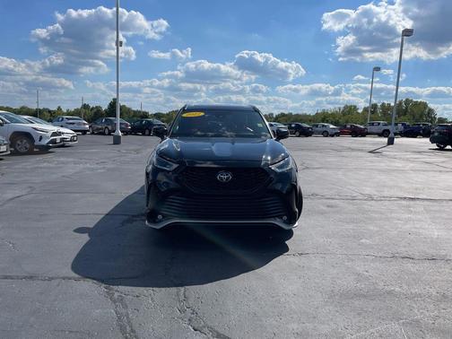 2022 Toyota Highlander XSE