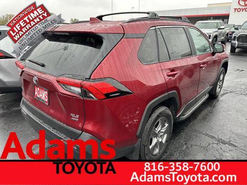 2025 Toyota RAV4 XLE