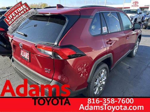 2025 Toyota RAV4 XLE Premium